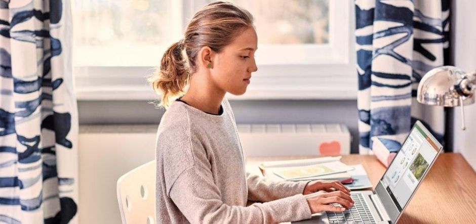 Hugh Baird College uses Microsoft Teams to connect staff and students