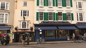 Blackwell’s bookshop implements itim’s mobile technology