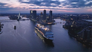 new technology case study Cruise company Carnival Corporation deploys Microsoft Azure for efficient operations