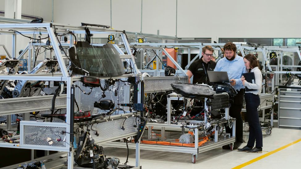 Microsoft and Boston Consulting Group to help manufacturers accelerate AI transformation