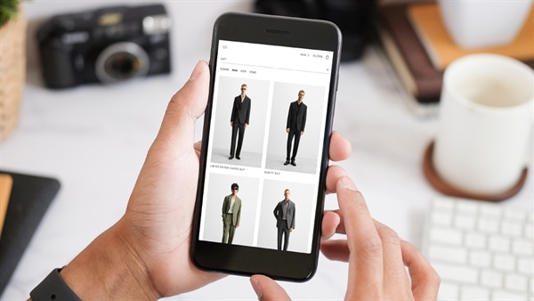 Scroll-stopping retail: how AI can help boost customer loyalty