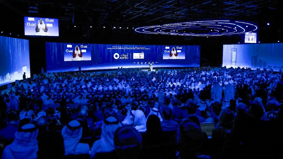 Leaders call for coordinated AI investment at ADIPEC 2025