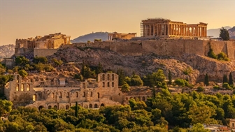 Microsoft highlights 30 years in Greece in latest report