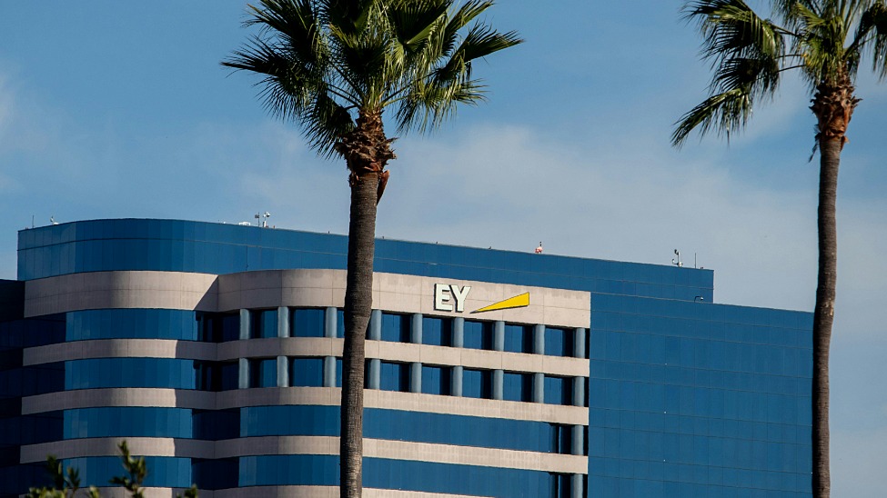 EY and Microsoft to invest US$1 billion into co-developing AI solutions