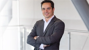 Mastering financial risk and compliance with AI