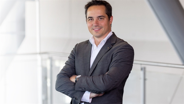 Mastering financial risk and compliance with AI