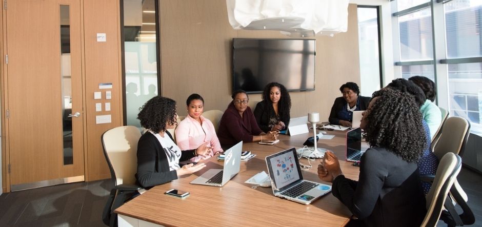 Microsoft and United Airlines support First Women’s Bank